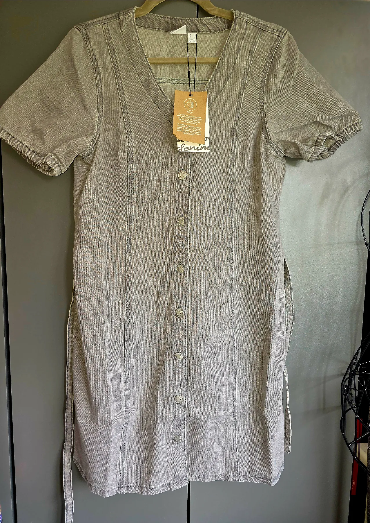 Brand New Vero Moda Grey Denim Dress Button Down with Belt Size Medium