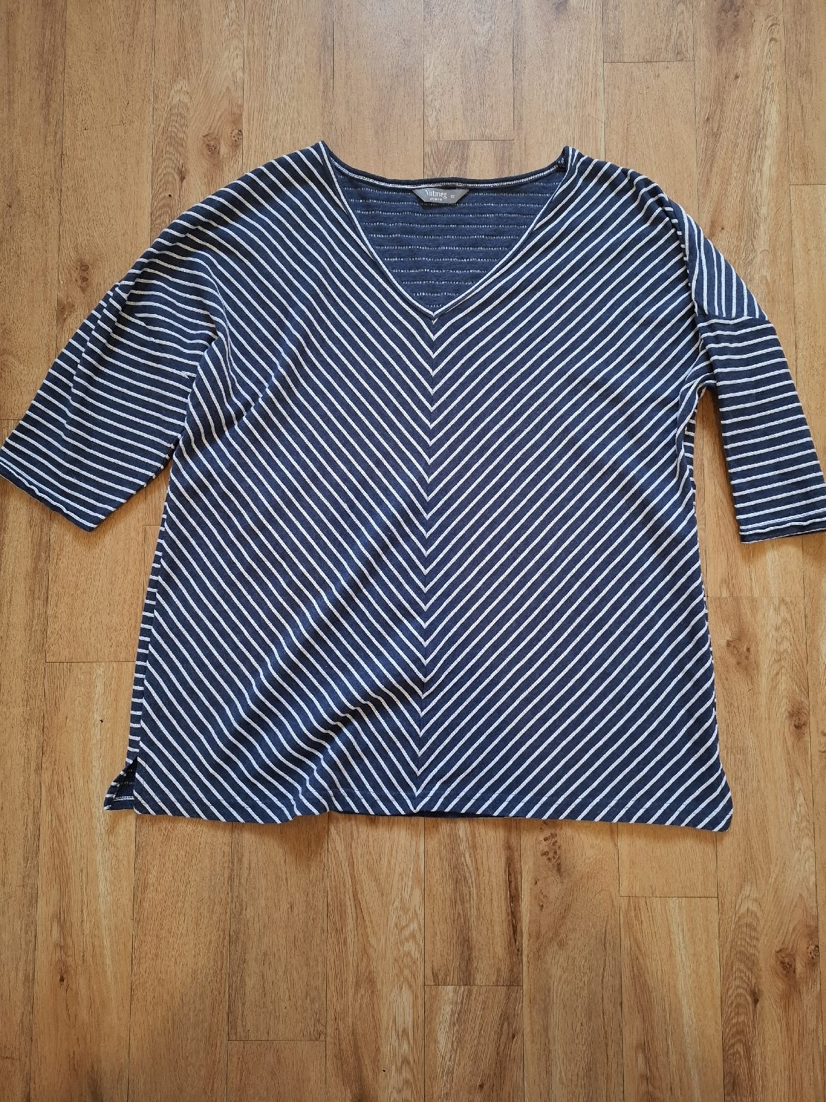 Nutmeg Blue & White Striped Top - Size 20