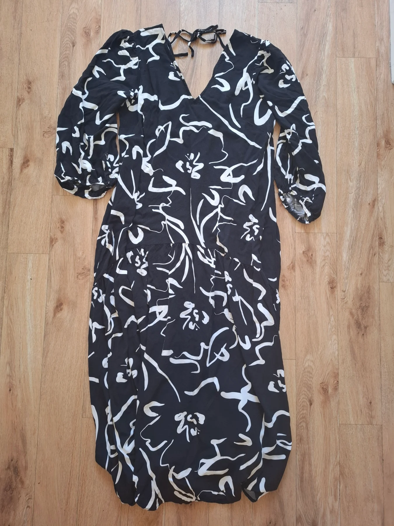 New Look White & Black Maxi Dress -Size 12
