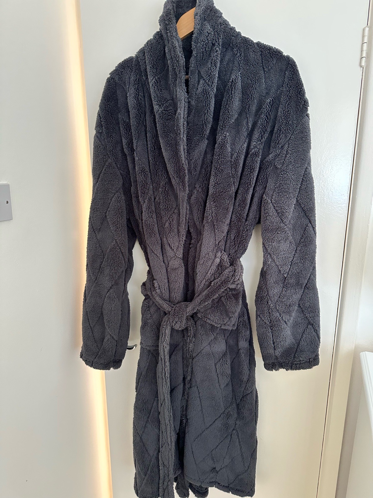 Dark grey fluffy fleece dressing gown diamond pattern shawl collar