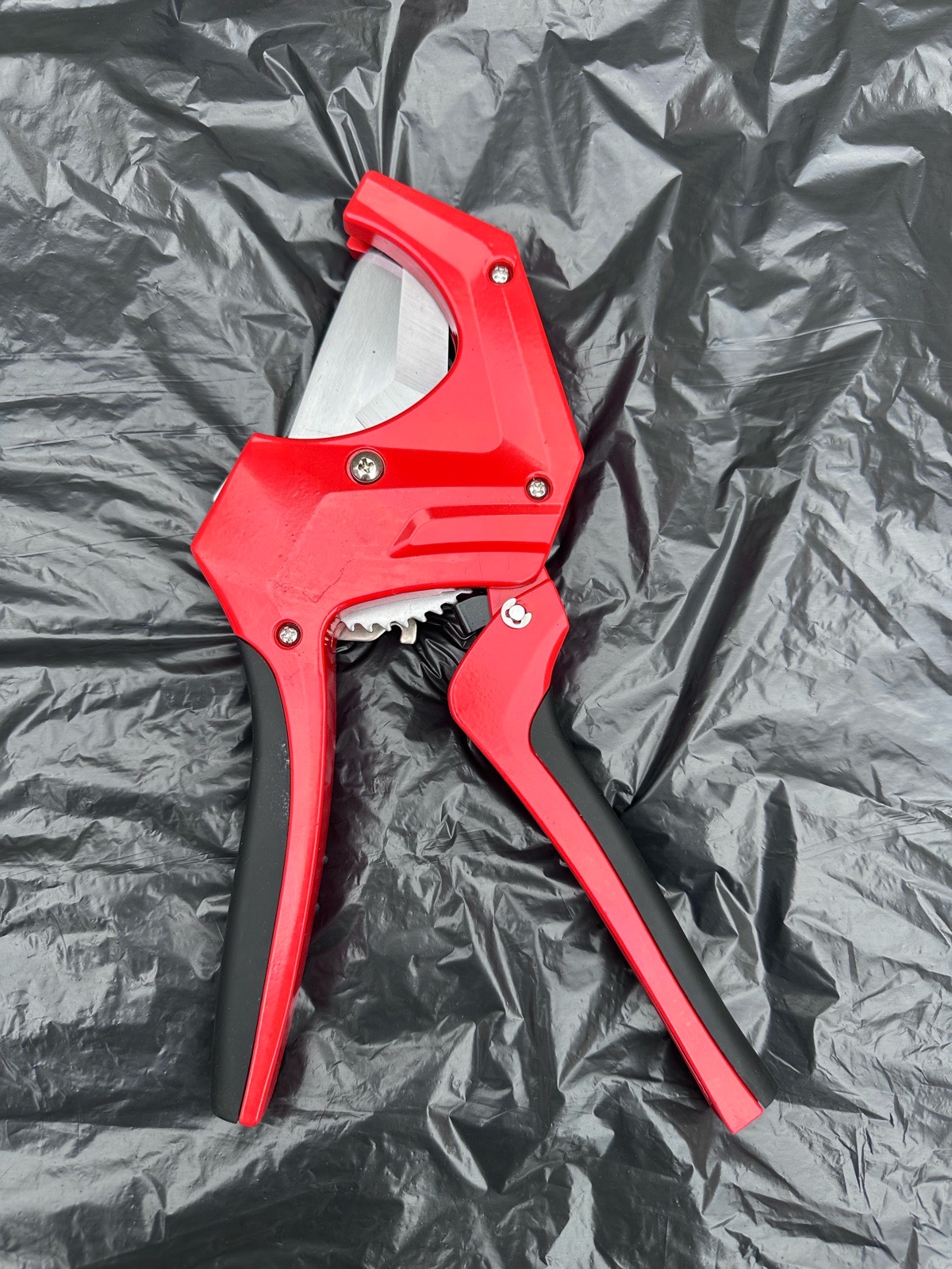 Red Ratchet PVC Pipe Cutter Plumbing Tool — Great Condition