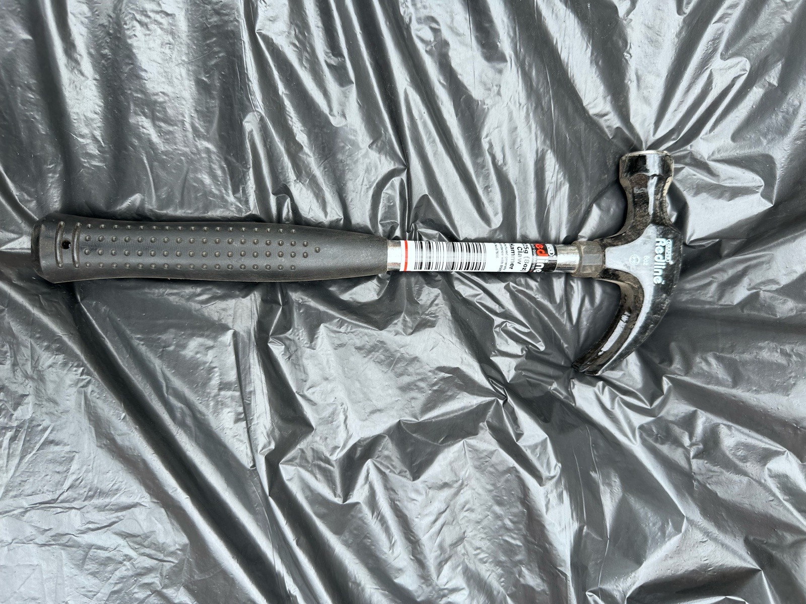Redline 8oz Claw Hammer – Steel Shaft, Used Condition