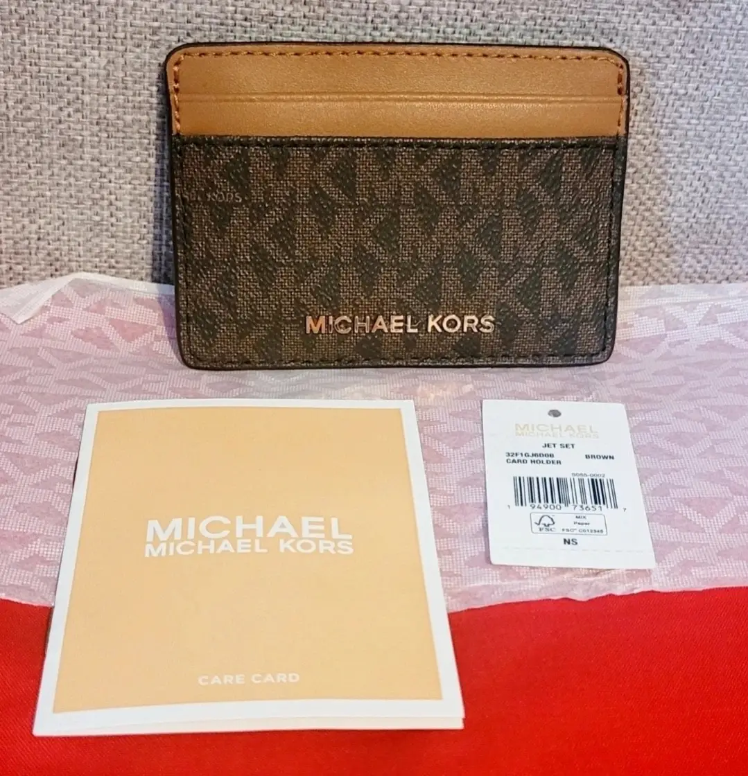 Michael Kors jet set slim card holder