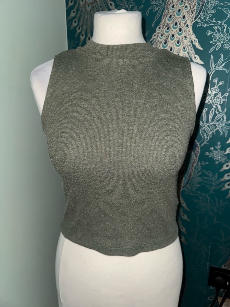 H&M divided sleeveless crop top khaki size medium