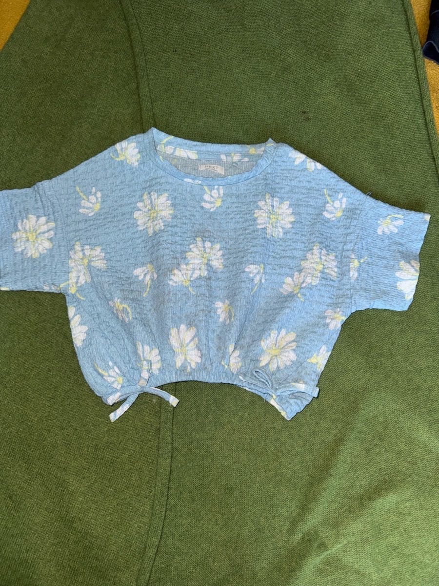 Next girls crinkle daisy top with elasticated waist blue/white age 3 yrs