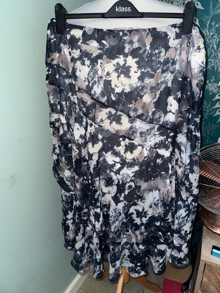 Per Una Abstract Watercolour Print Asymmetric Ruffle Midi Skirt - Size 16