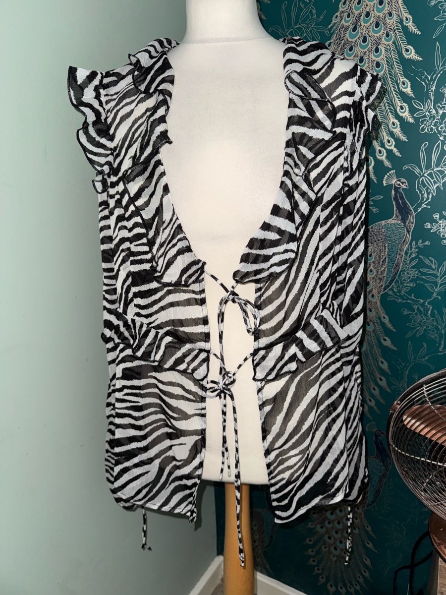 Y2K Style Miss Selfridge Zebra Chiffon Ruffle Top Size 16