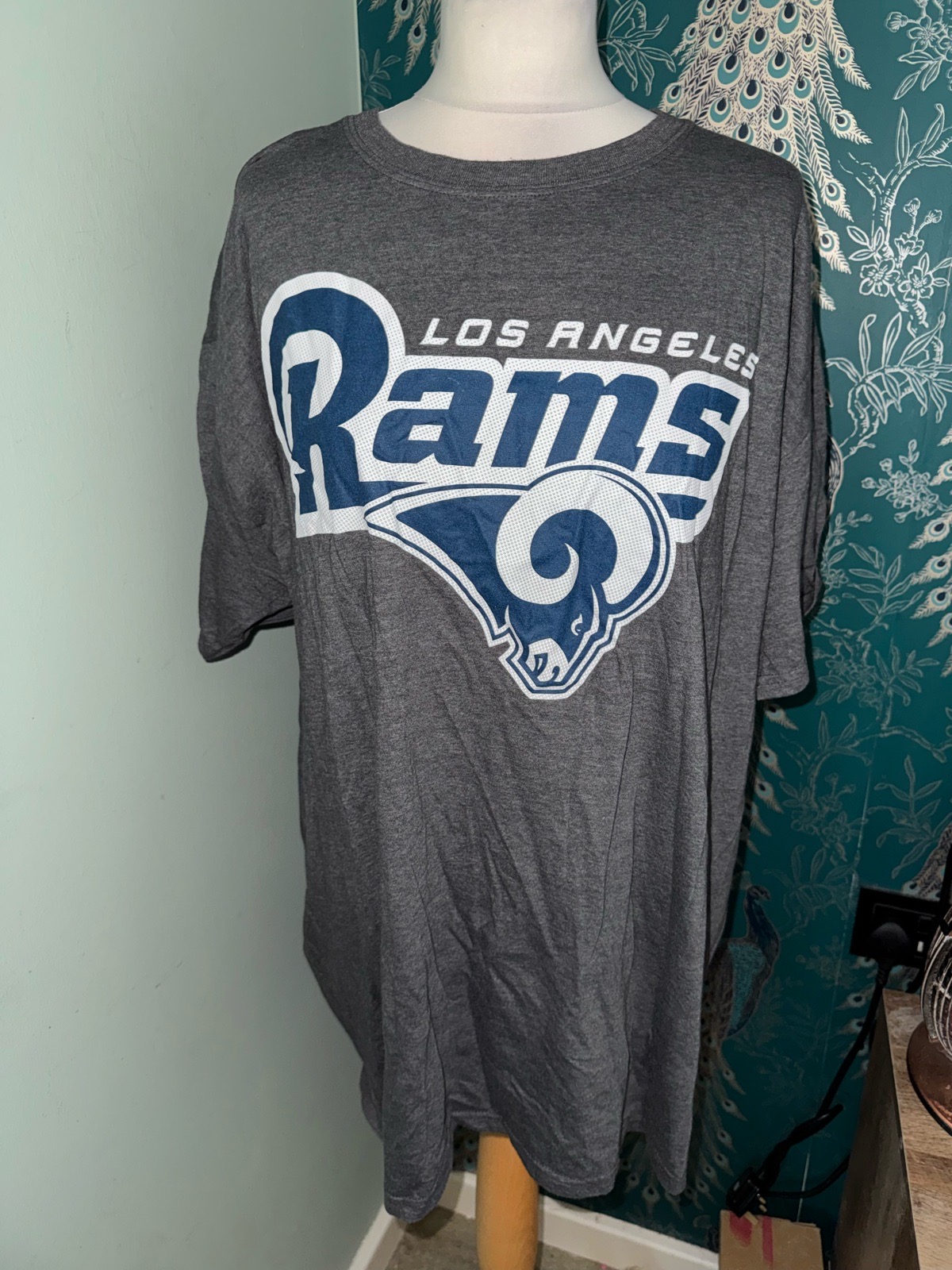 Majestic Athletic Los Angeles Rams Graphic T-Shirt - Grey - Size 2XL / XXL