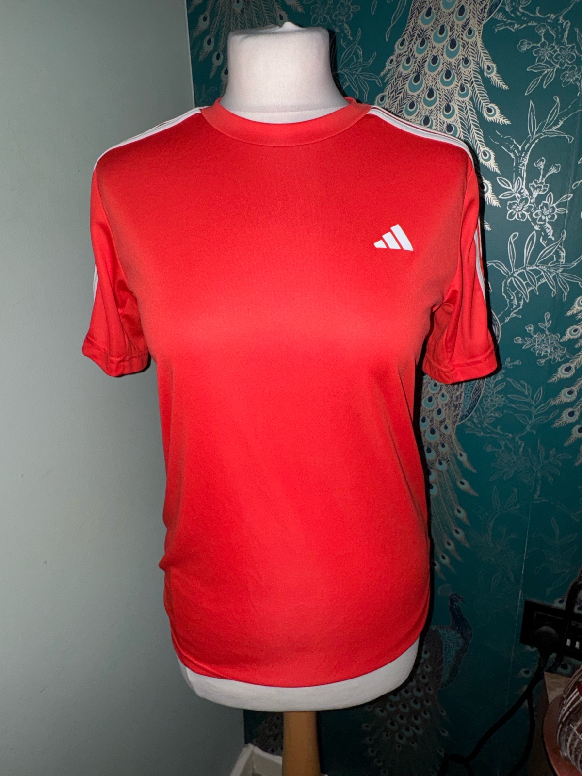 Title: adidas Kids Red 3-Stripes Short Sleeve T-Shirt (Age 13-14Y / 164 cm)