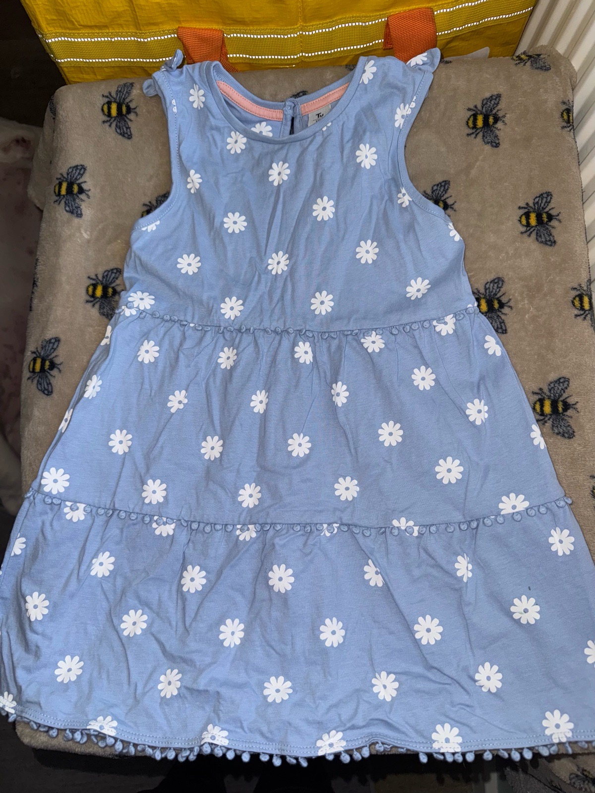 TU kids girls daisy print sleeveless dress light blue/white age 4-5 yrs