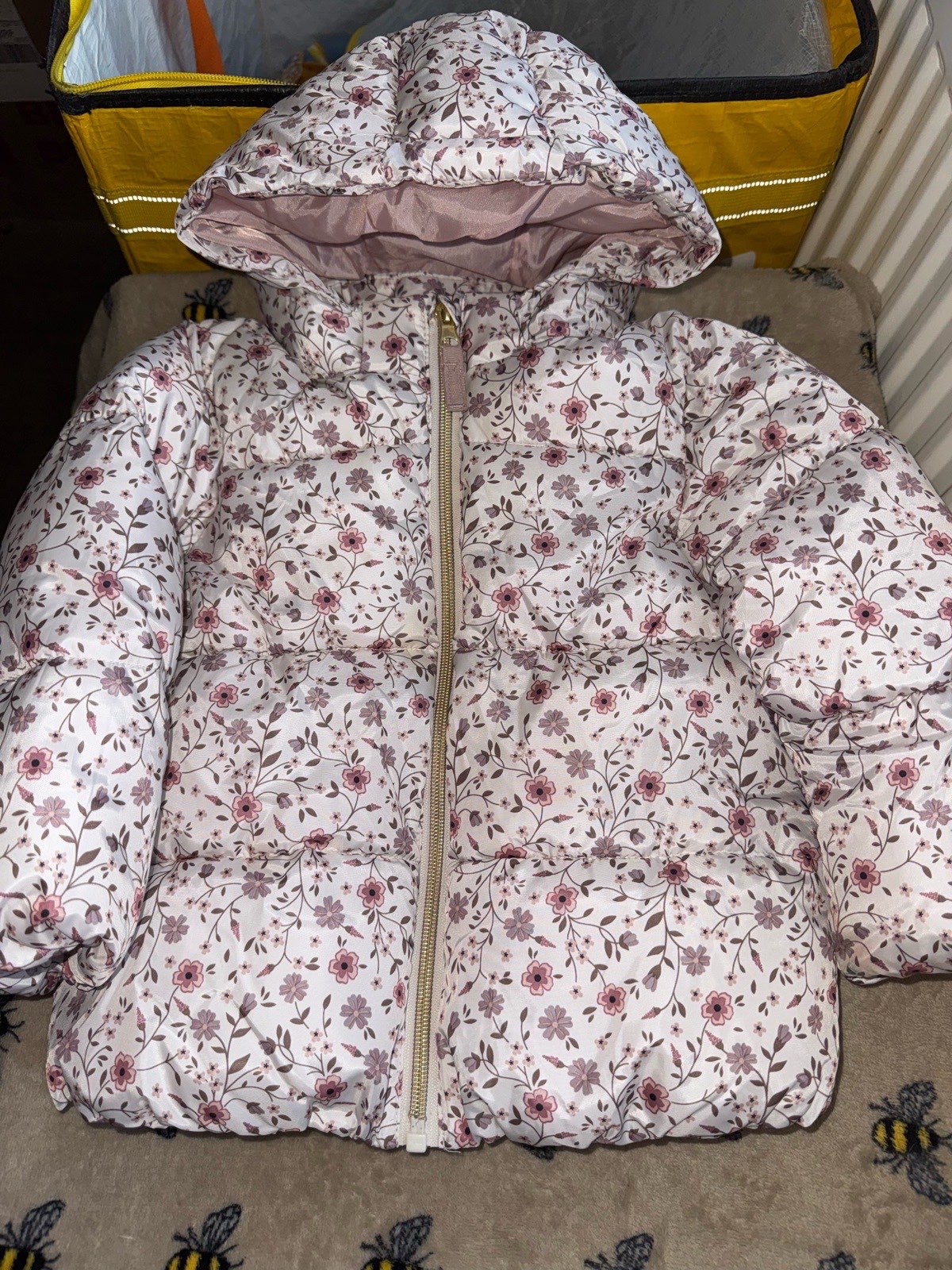 H&M Girls Floral Puffer Jacket / Coat Hooded (1.5–2 Years / Size 92)