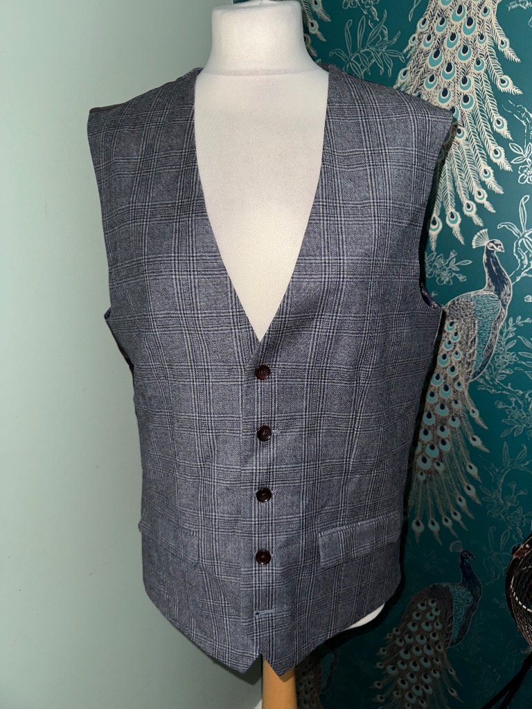Next Signature Premium Tailoring Grey Prince of Wales Check Waistcoat Gilet 42R