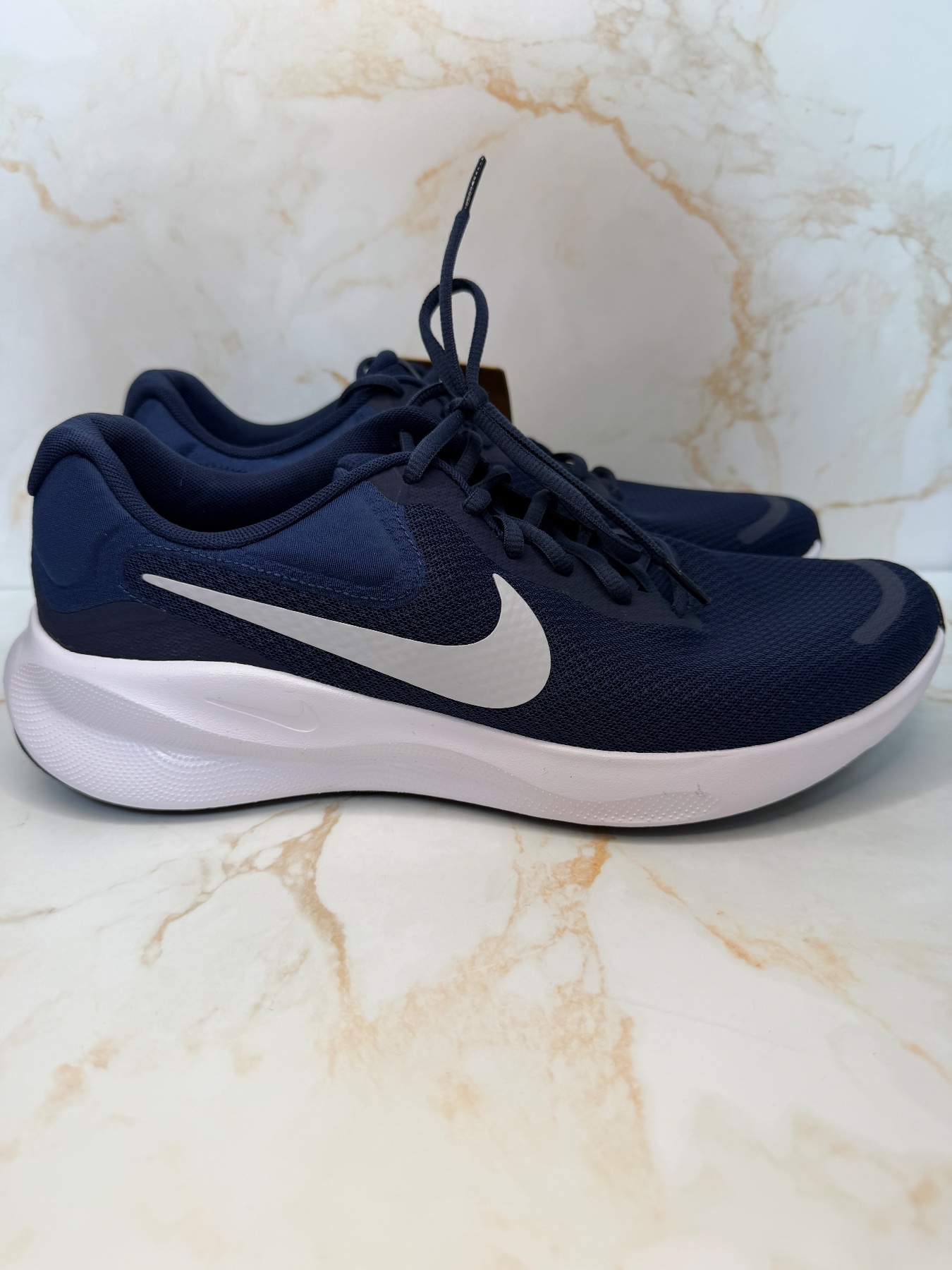 Nike Revolution 7 Men's Road Running Shoes Size 10 - Navy and White