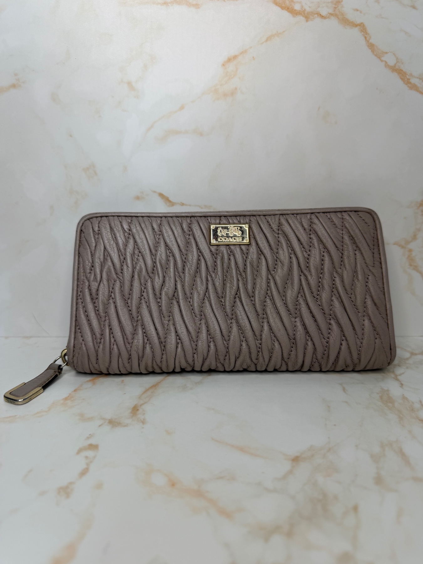Coach Madison gathered twist leather accordion zip wallet purse