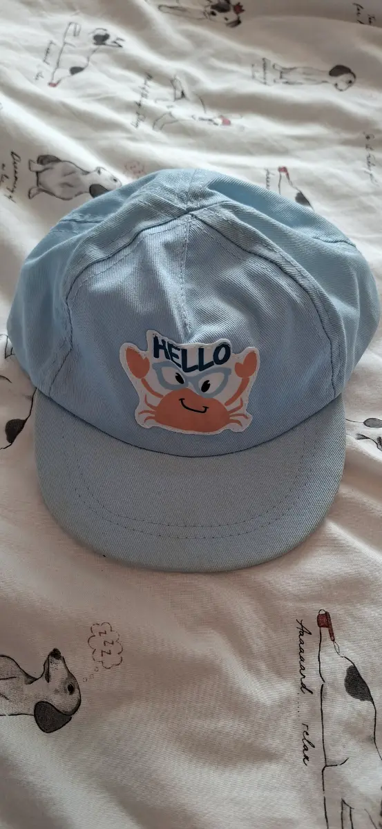 Primark cap, 6-12 months