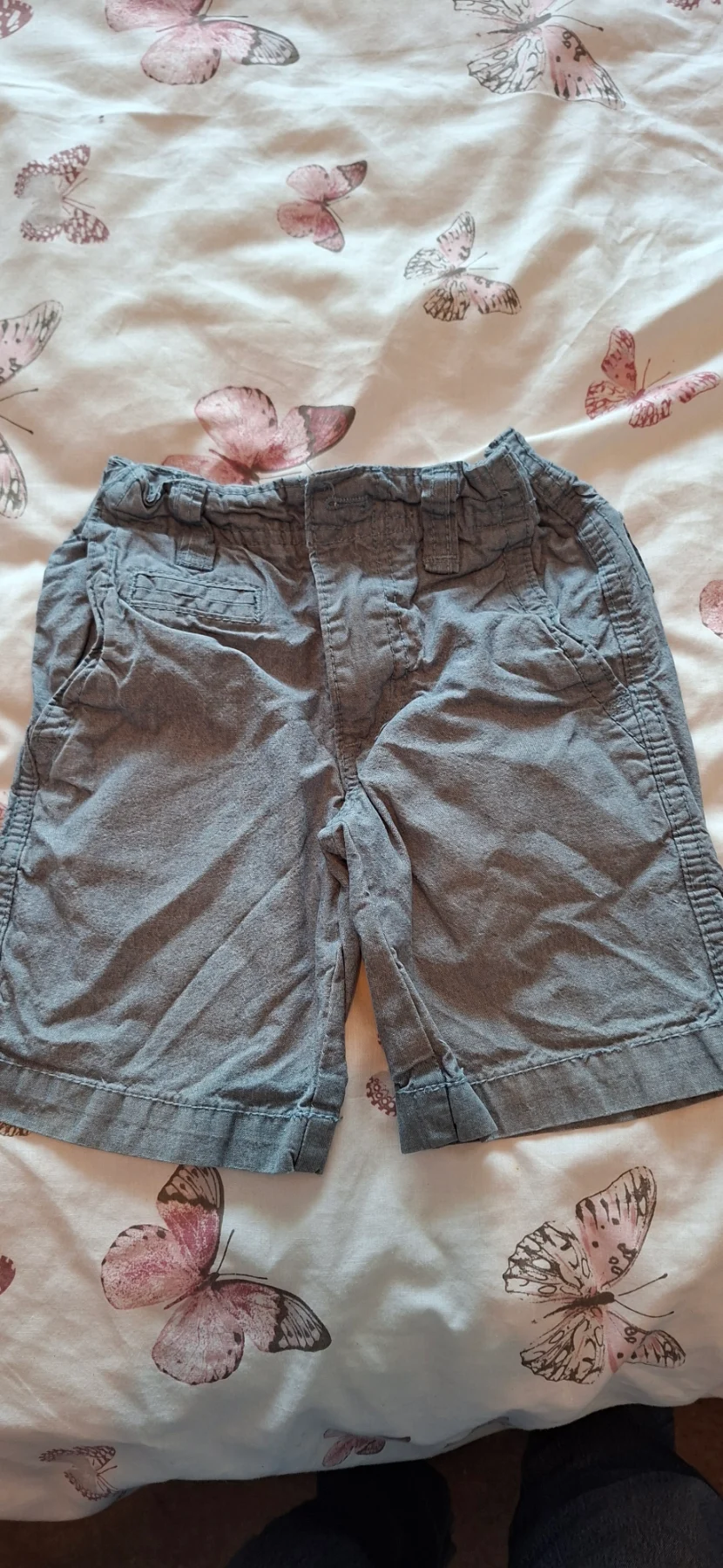 Cherokee shorts,  4-5 years