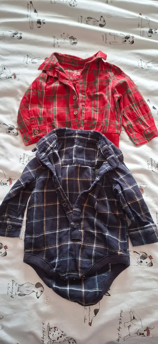 2 vest shirts, 3-6 months