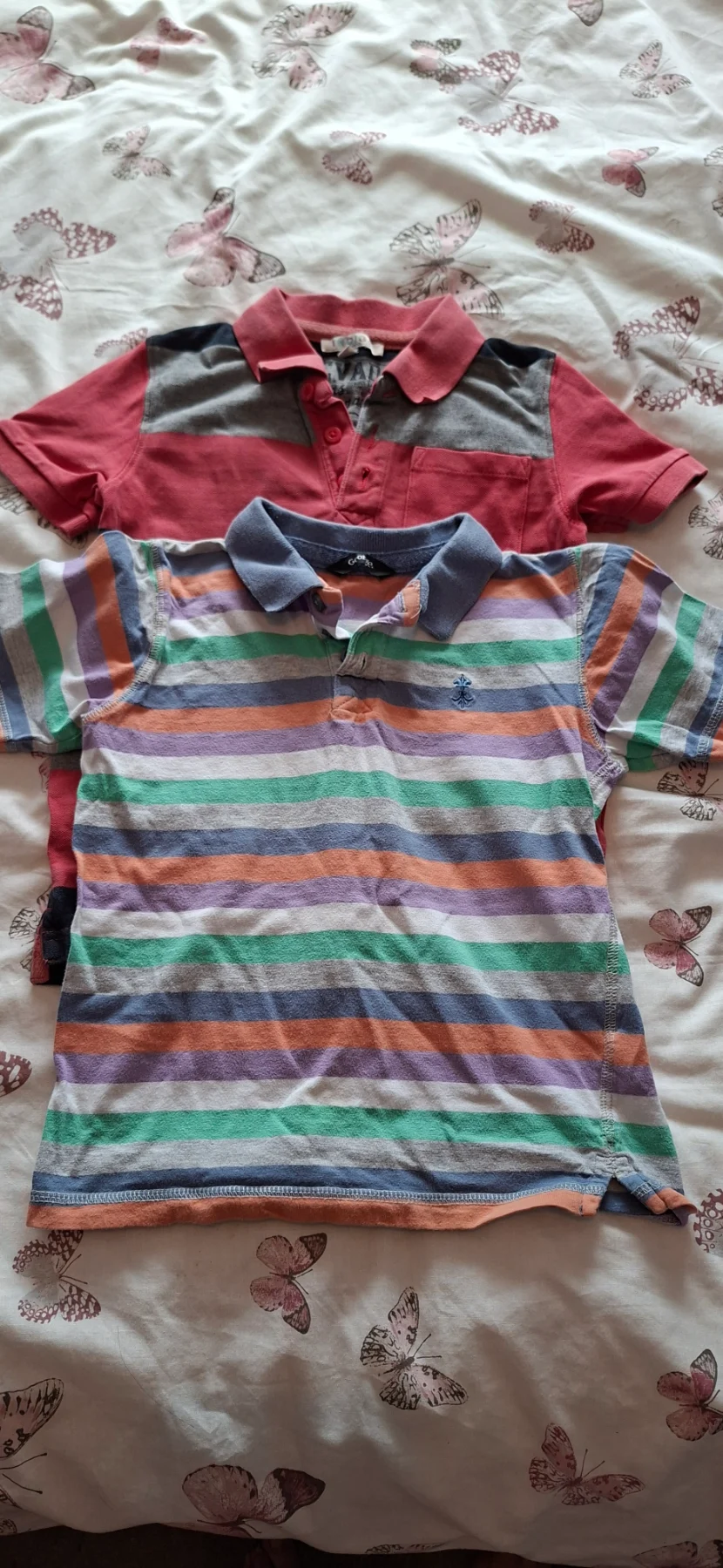2 polo shirts, 5-6 years