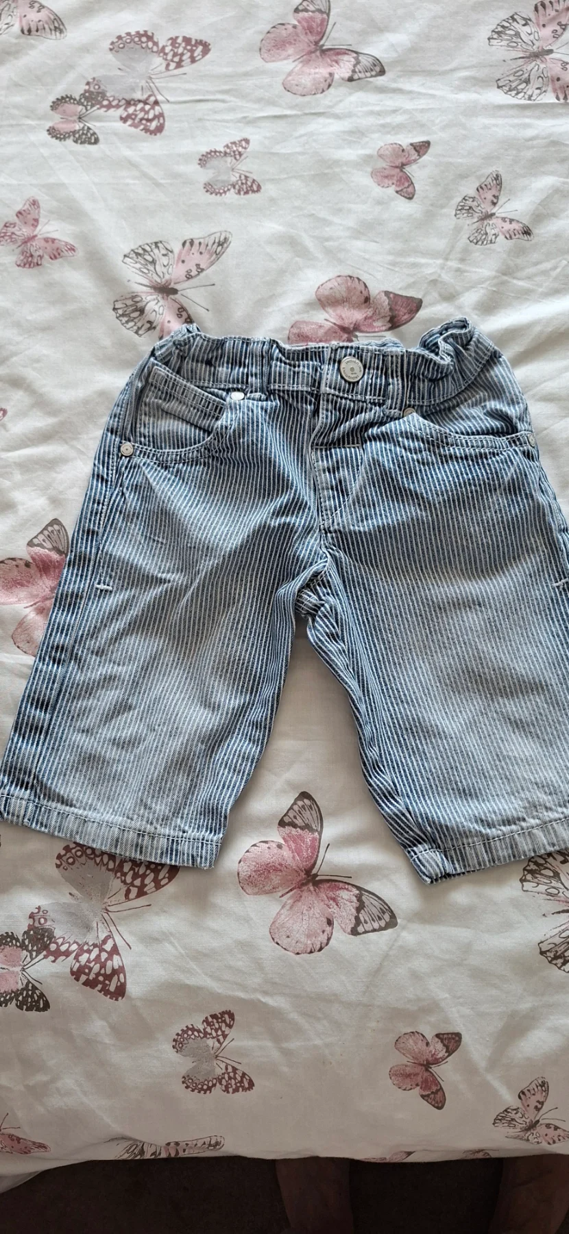 Indigo shorts, 3-4 years