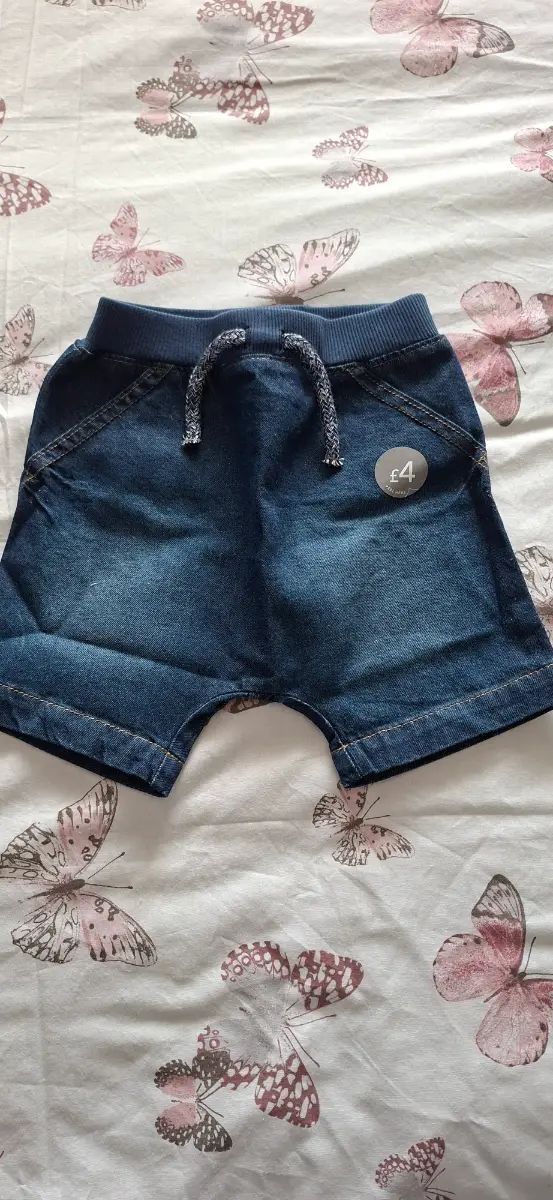 George shorts, 12-18 months