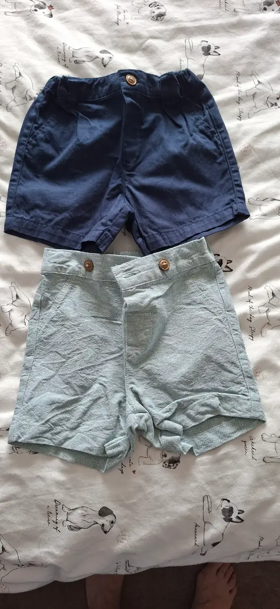 2 shorts bundle, 9-12 months