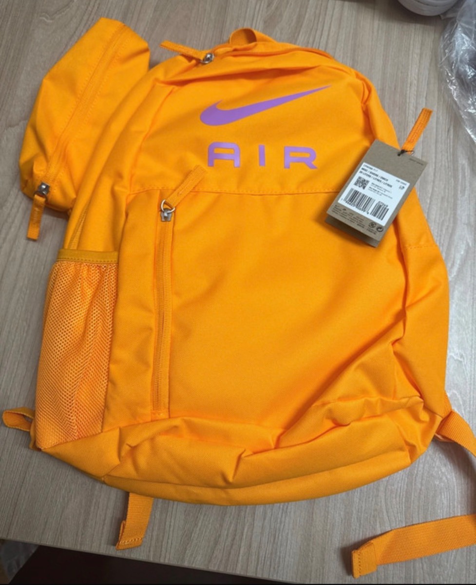 Nike Elemental Backpack 20L with pencil case new original