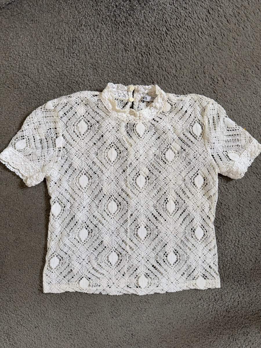 Zara White Crochet Lace Knit High Neck Short Sleeve Top Size S UK 8-10 Boho