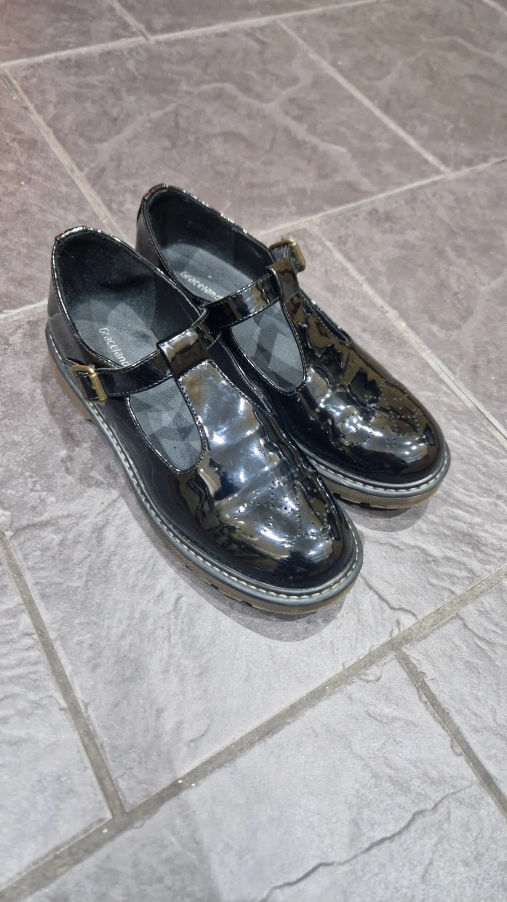 Black school shoes size 5