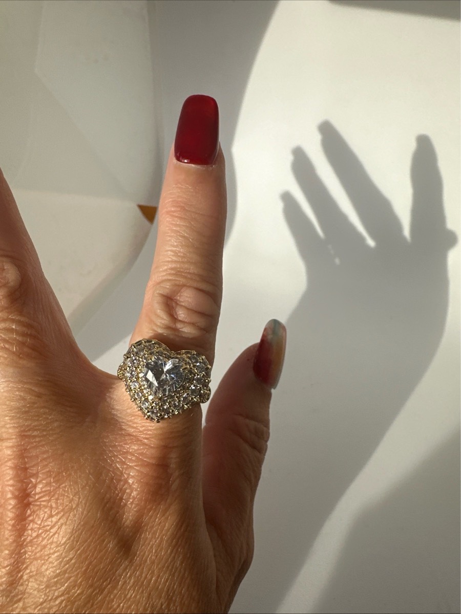 Gold tone heart ring