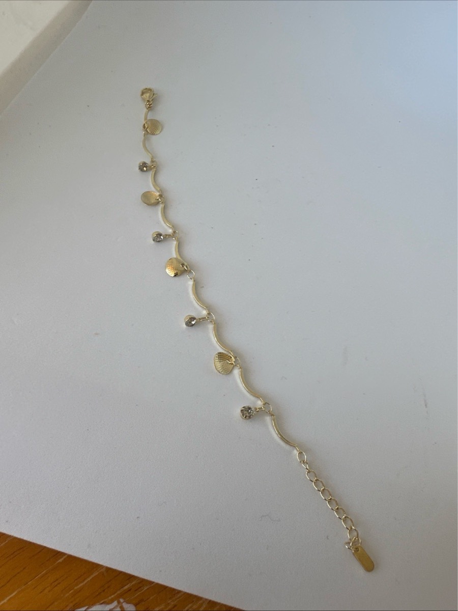 Gold tone, dainty bracelet