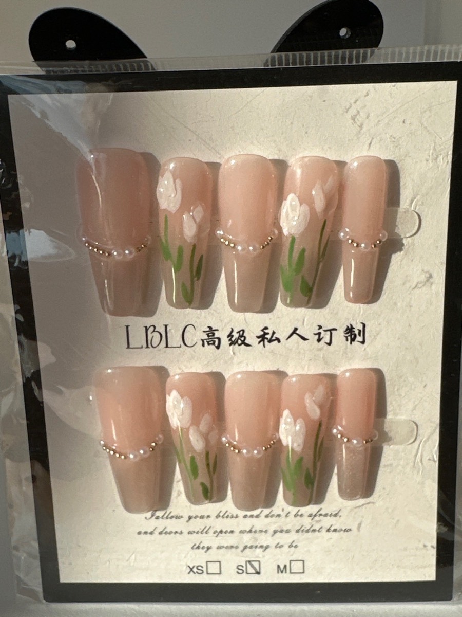 Press-on nails