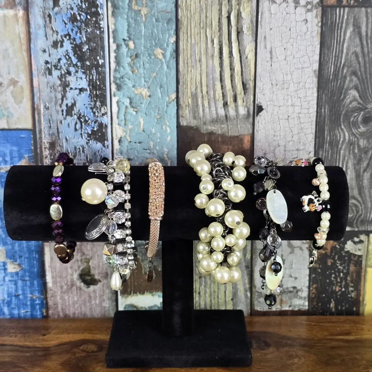 Lot of 6 x Stunning Vintage Style Bracelets Charms Beads Jewellery Trinkets