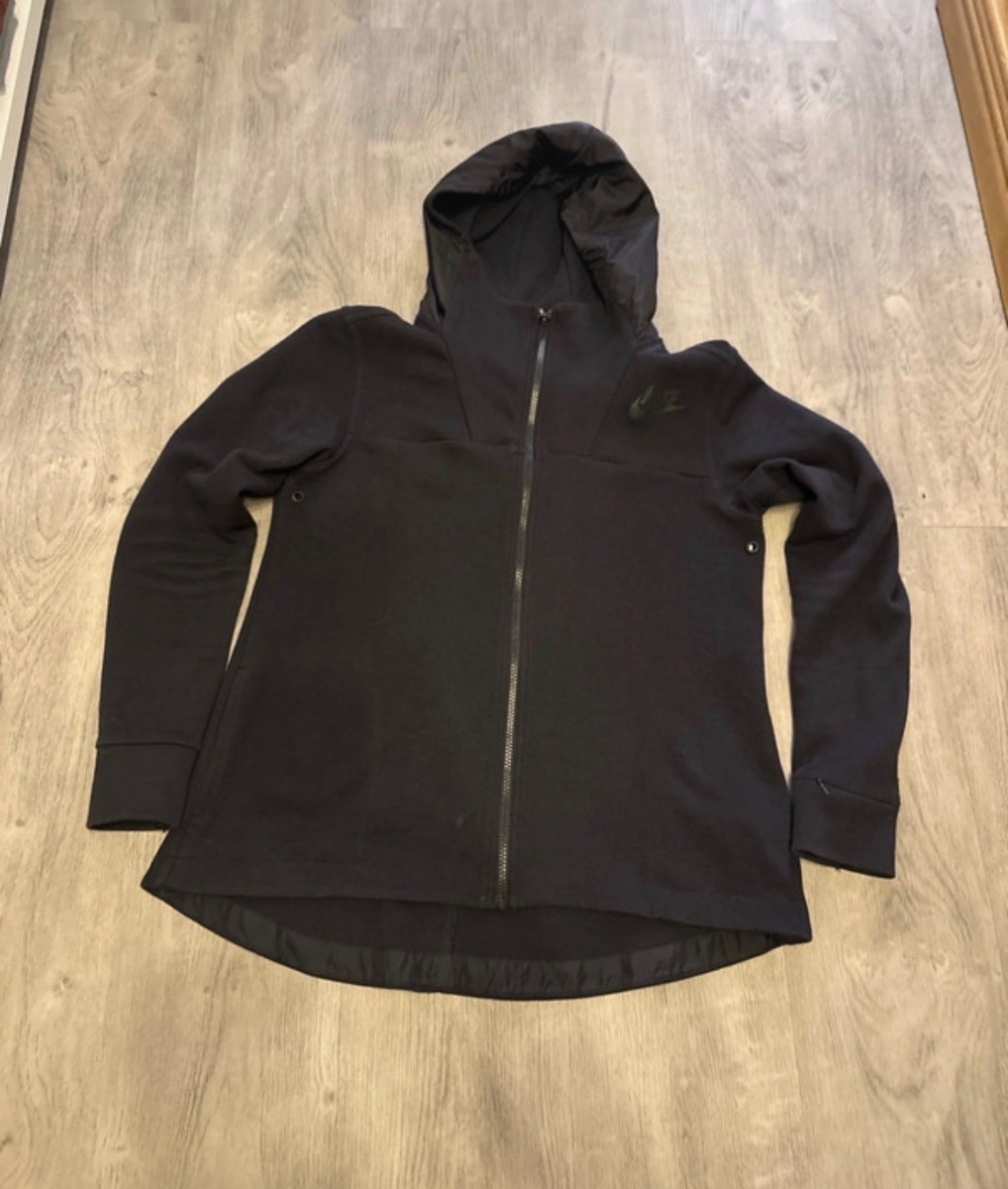 Nike hooded top