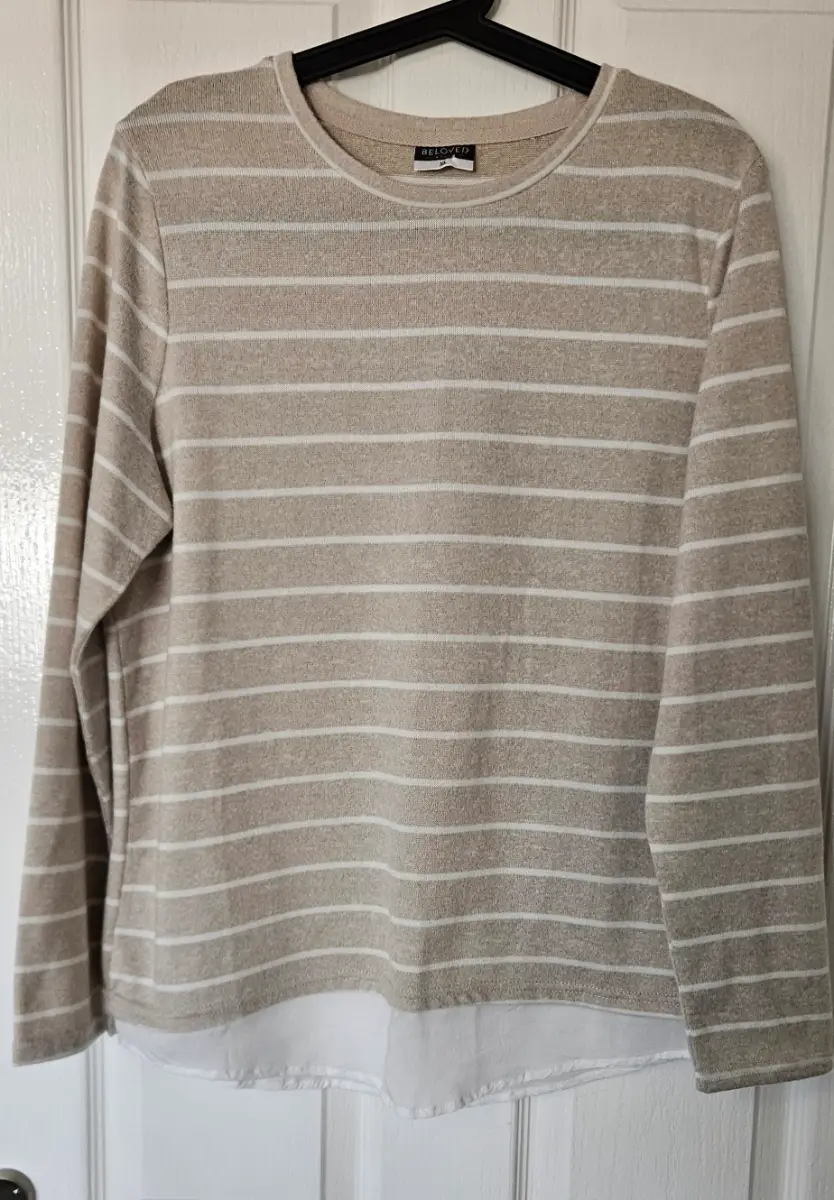 Long sleeved top