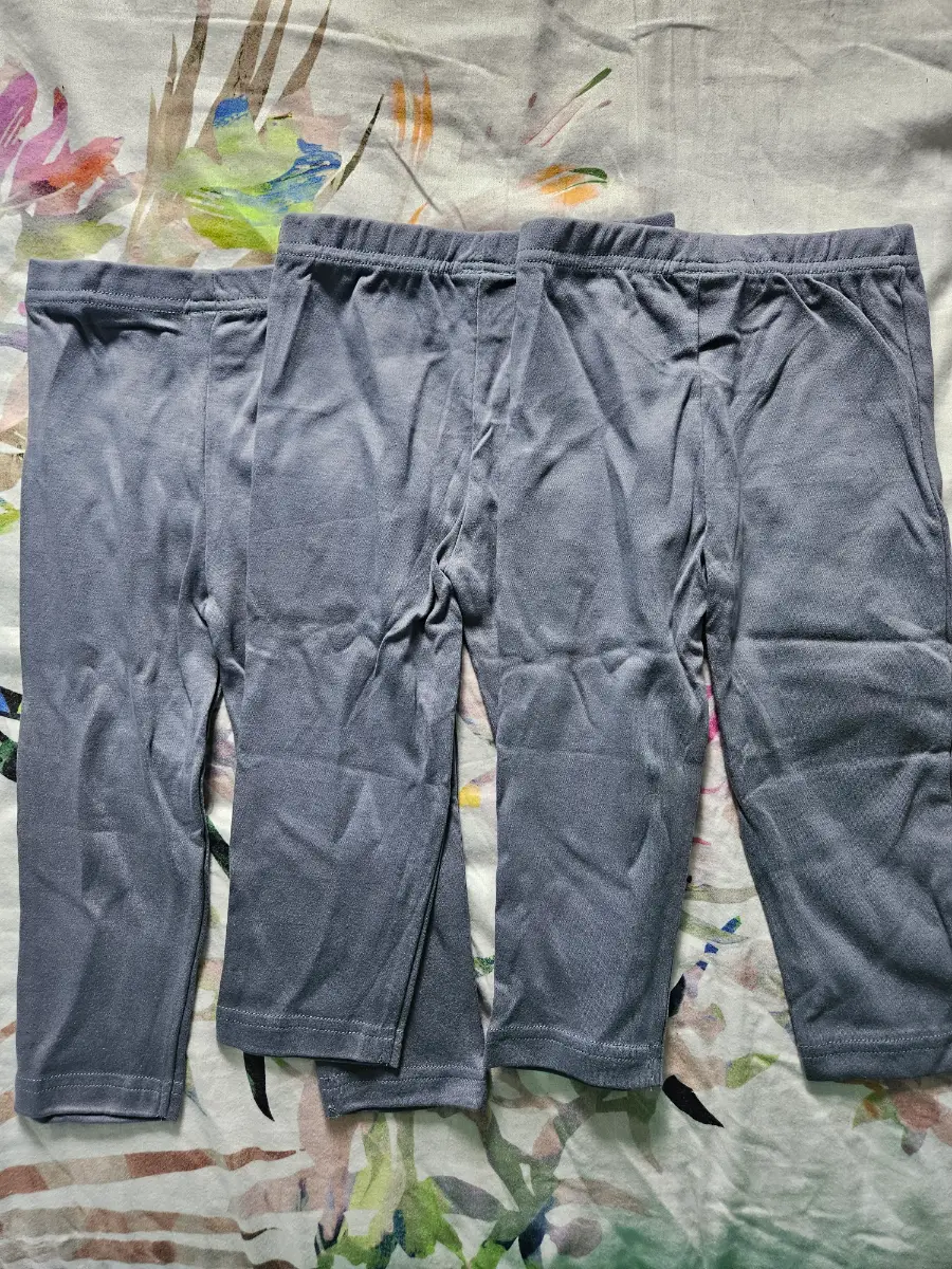 Unisex leggings bundle age 1-2 years