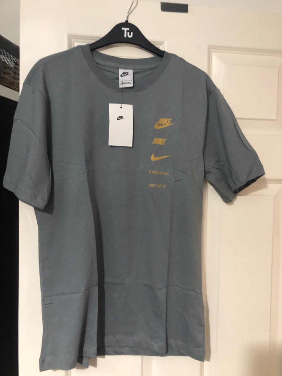 Nike multi swoosh small men’s grey t shirt