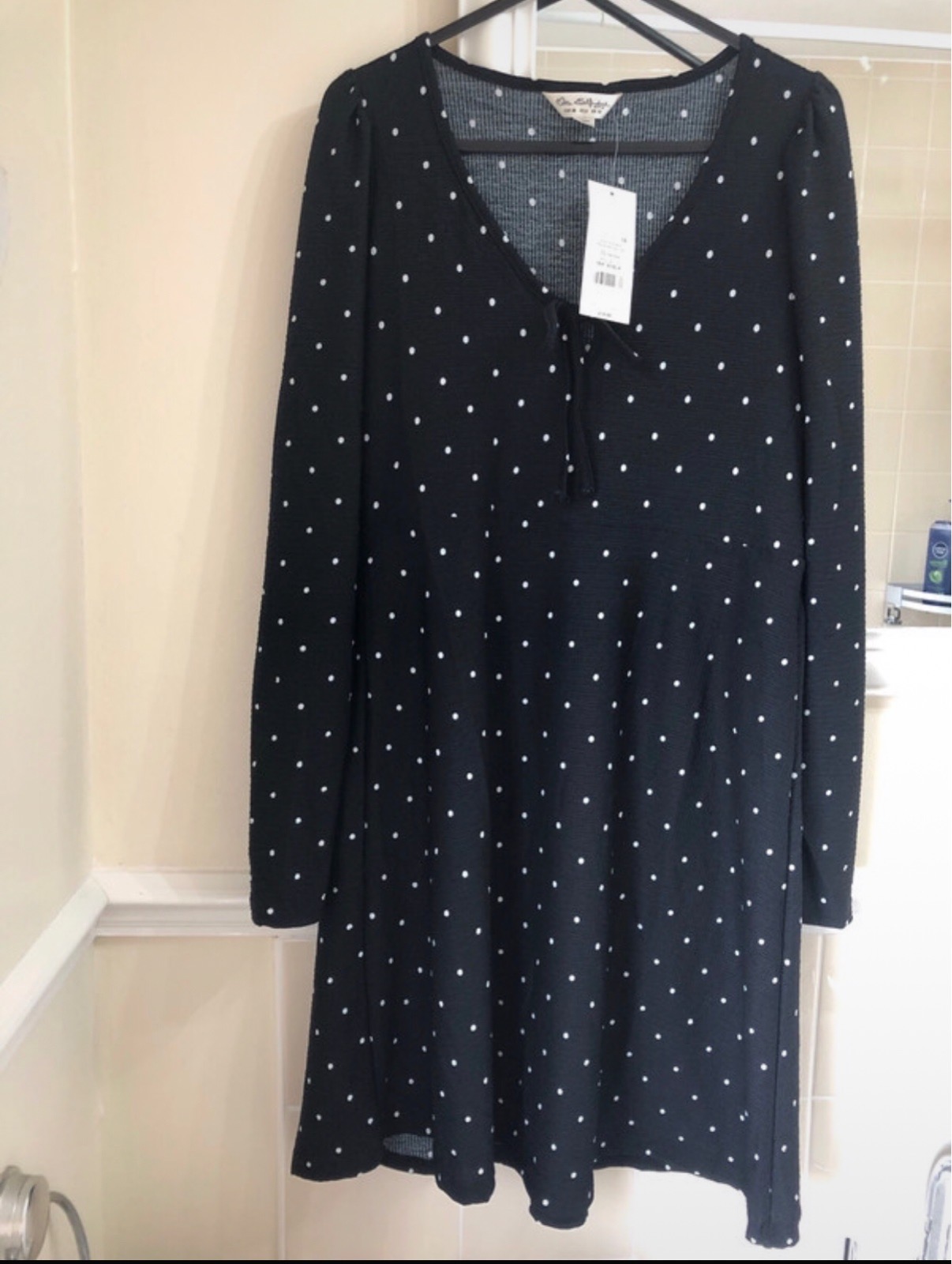 Pretty miss selfridge floaty black dress  size 10
