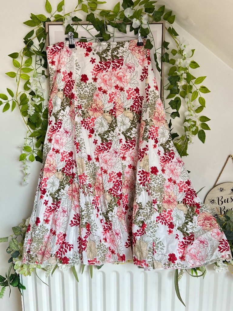 M&S Floral Broderie Anglaise Midi Skirt Red Green Cotton A-Line Cottagecore Summer Coquette Size 22