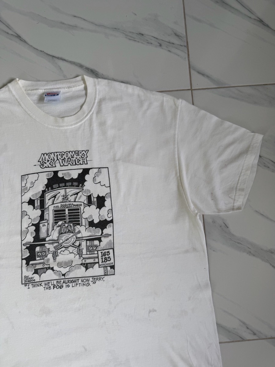 Vintages Funny Flying Comic Graphics Humour T-Shirt - Size XL