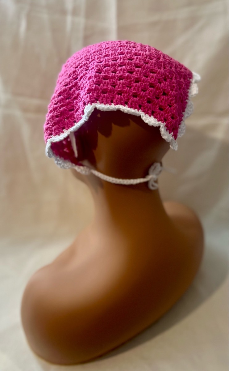 🌸 Handmade Cotton Crochet Bandana Headscarf — Pink & White