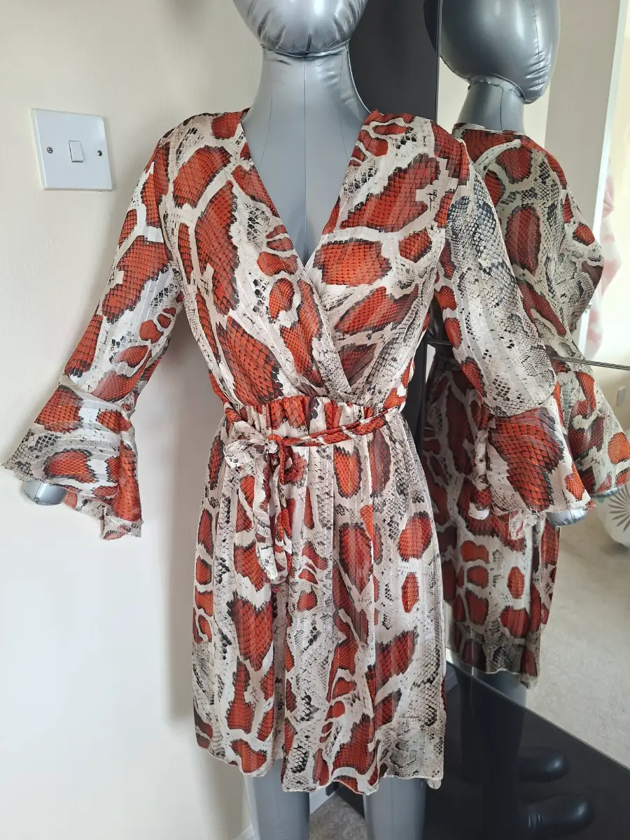 On trend autumn colour crossover front fully lined skirt