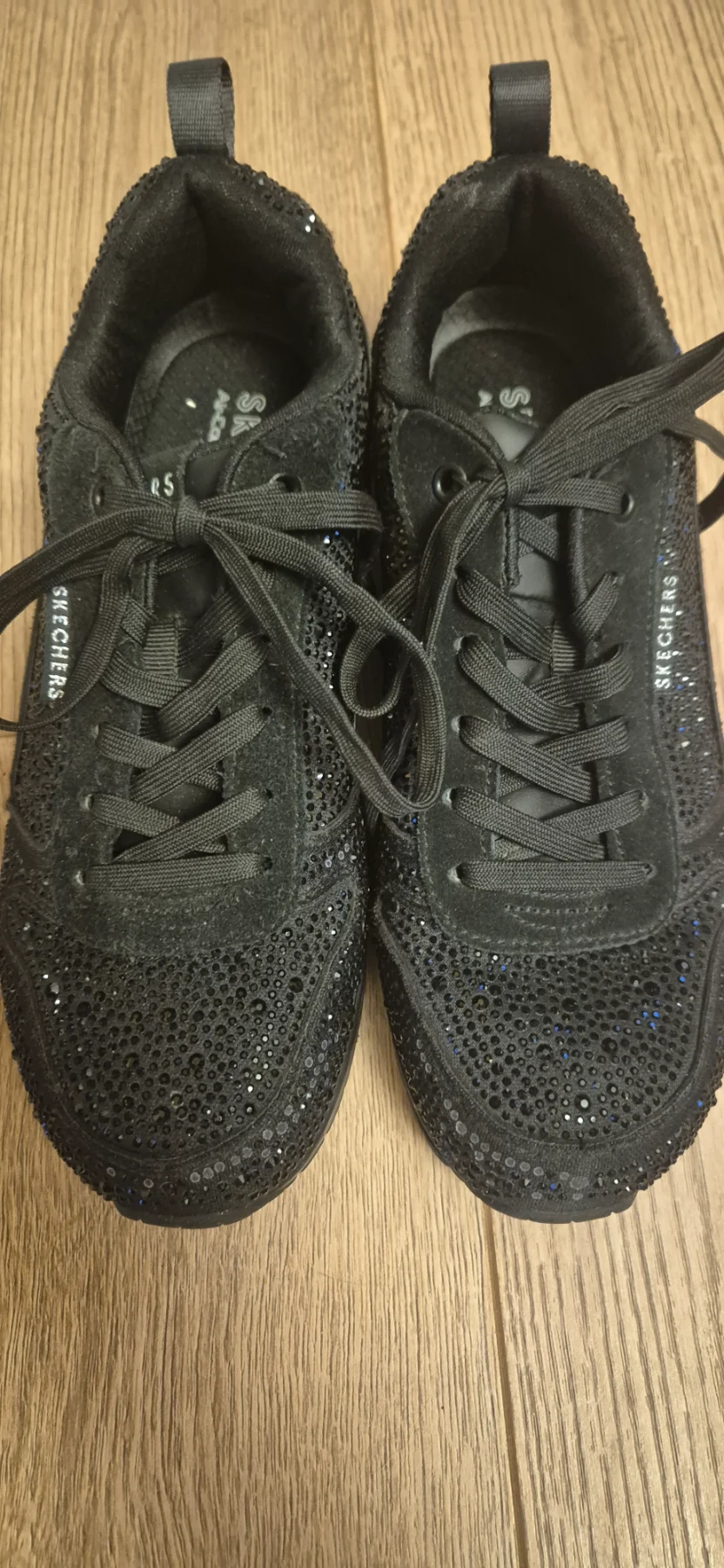 Sketchers size 4.5 air cooled memory foam gemstone black trainer