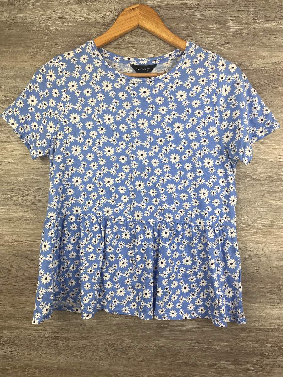 New look blue short sleeve top white flower print size 10