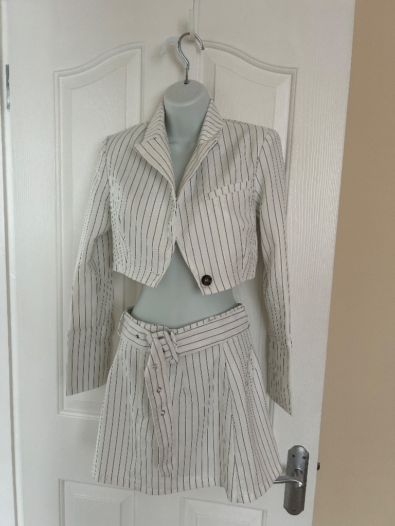 Unique21 jacket & skirt