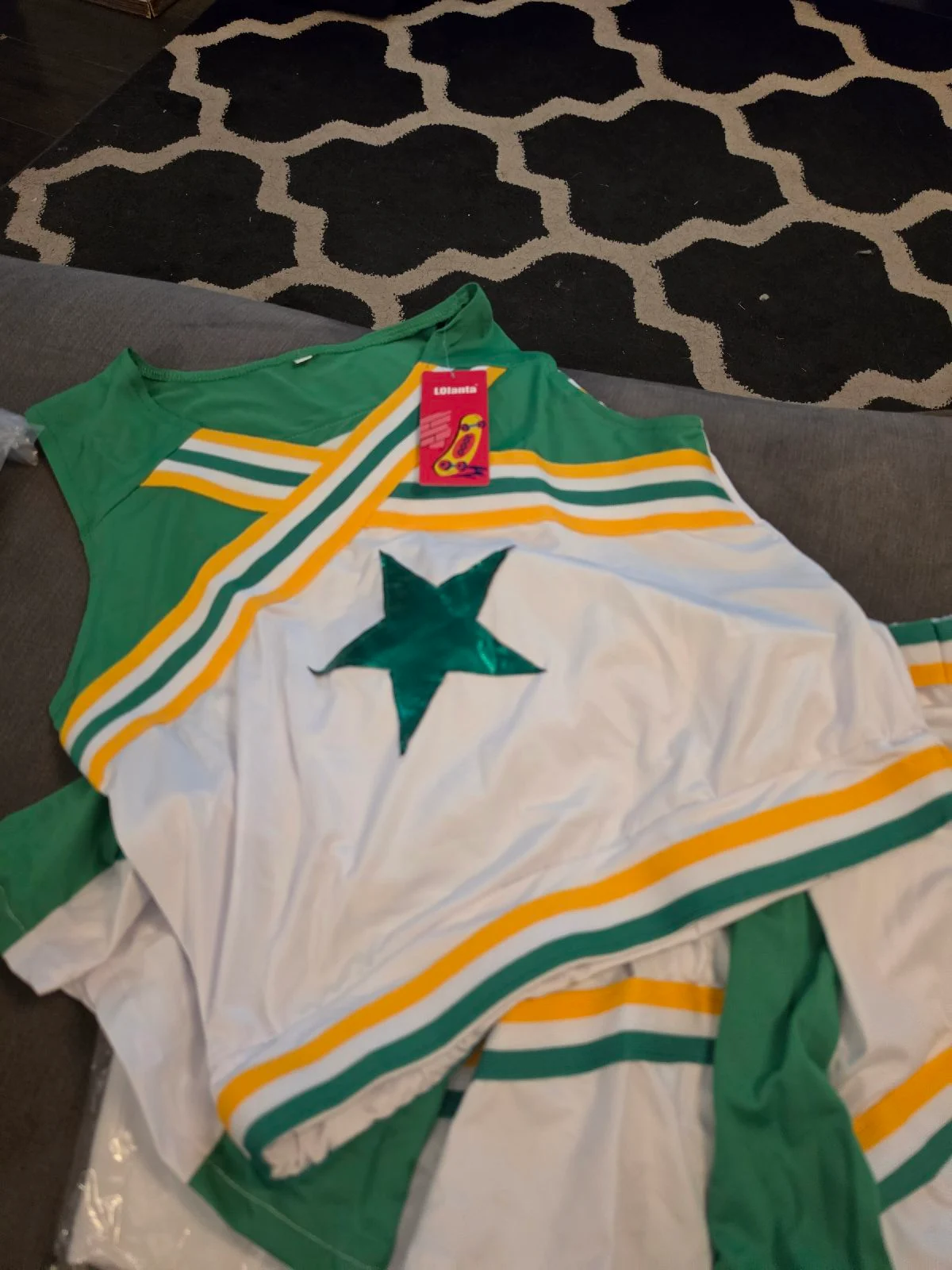 Cheerleading costume