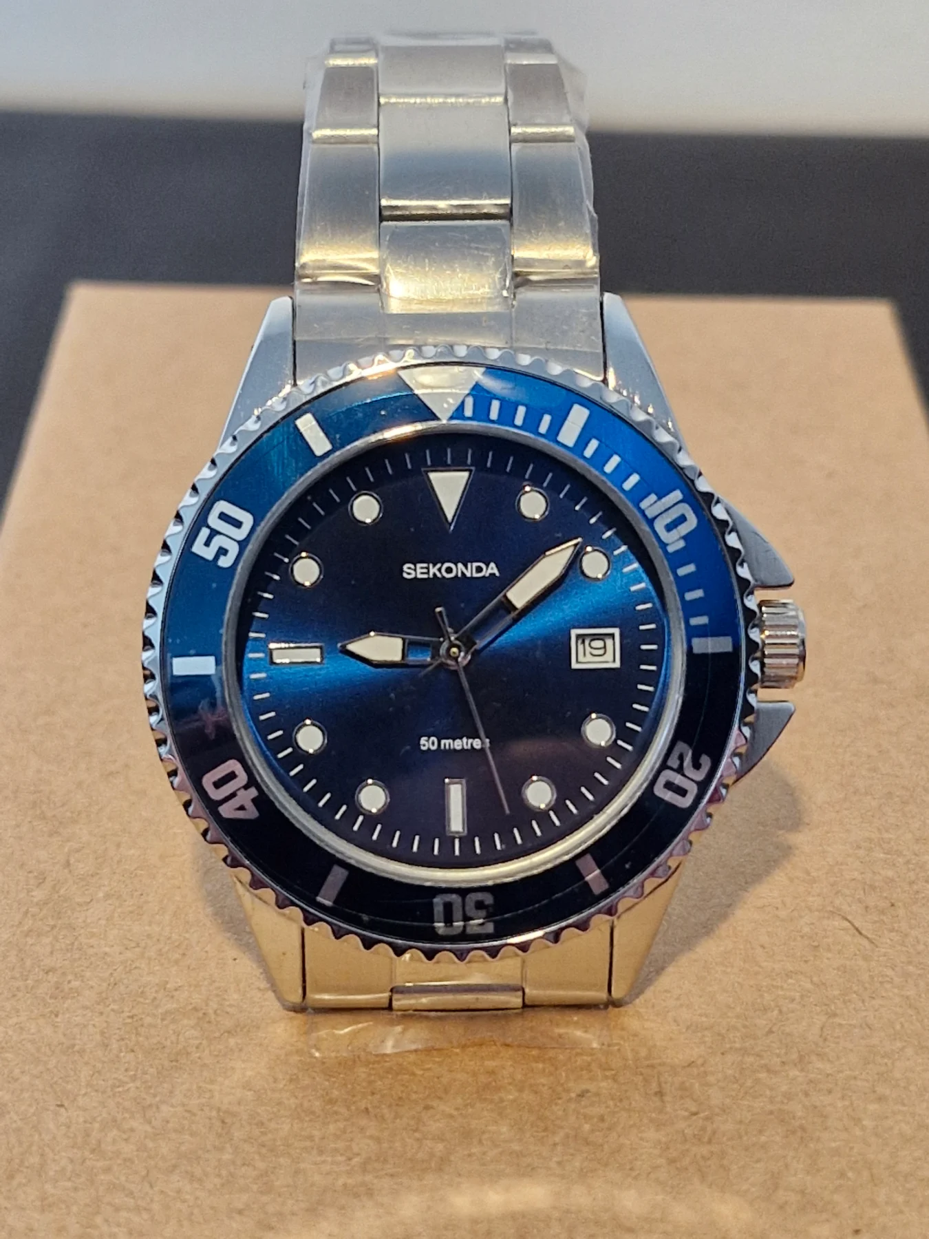 Sekonda Wave Mens Watch – 39mm Sports Watch for Men, Rotating Bezel