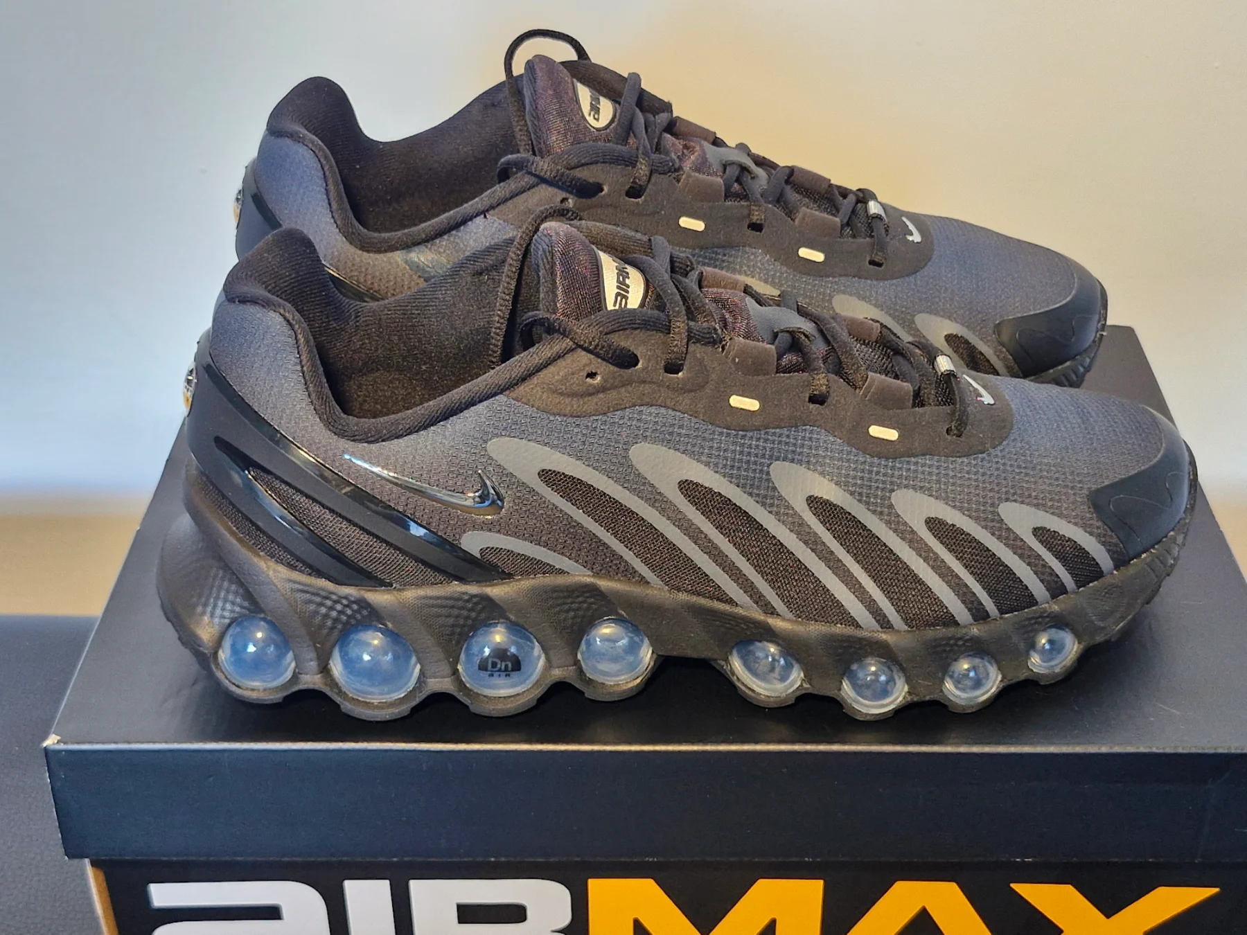 Nike Air Max DN8. Black-Metallic Silver. Size 9. Brand new in full box