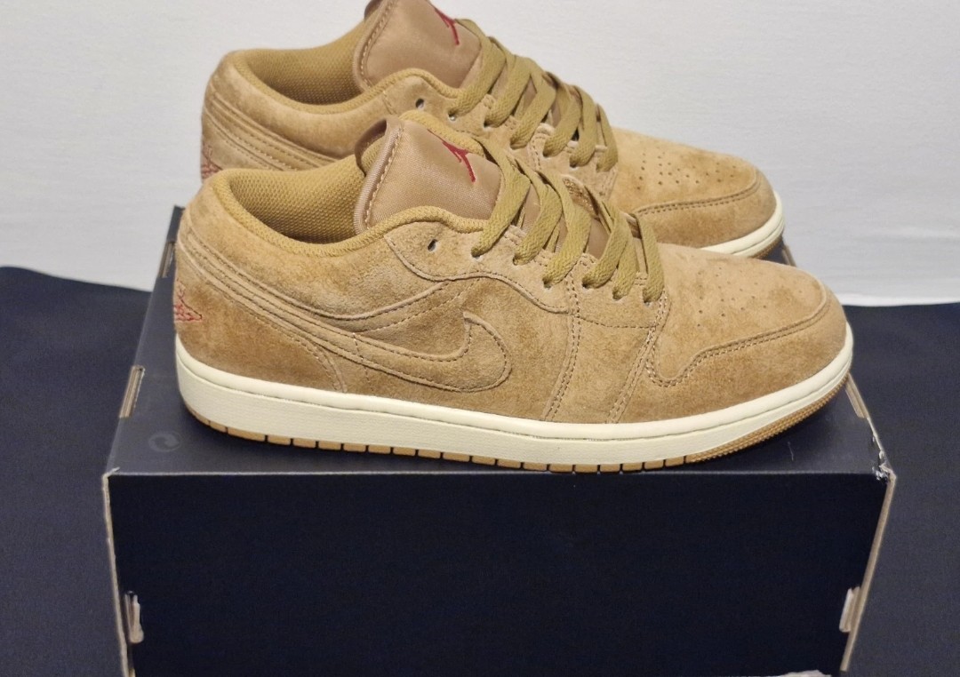 Nike Air Jordan. 'Flax' size 6. Brand new