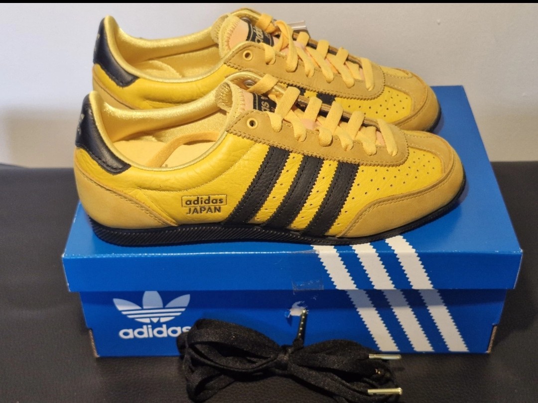 Adidas Japan Women's Trainers. Yellow-Black. Size 4.5. Brand new