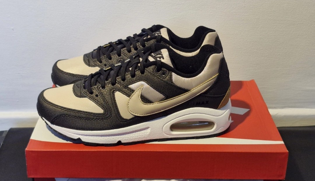 Nike Air Max Command PRM. Oatmeal-Black. Size 5. Brand new